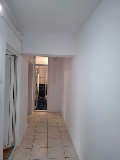 Vand Apartament 2 camere decomandate MAZEPA II, Galati, Unic proprietar,centrala, 2 balcoane inchise termopan, pret 72000 euro usor negociabil - 2