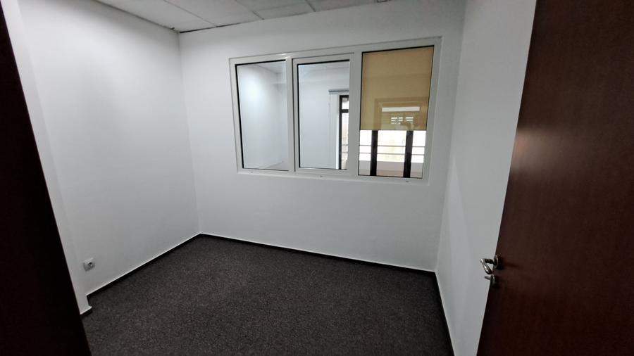 SPATIU BIROU- CLADIRE BIROURI PREMIUM- COSTURILE UTILITATILOR SUNT INCLUSE - 12