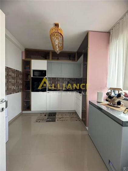 Vila Individuala - mobilata/utilata - 4 camere - 2 bai - teren 405 - 8