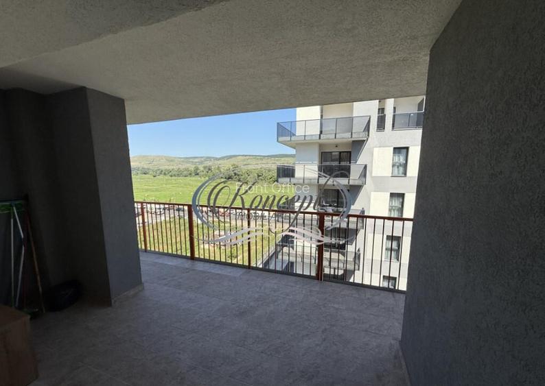 Apartament cu terasa spatioasa si loc de parcare, zona Vivo
