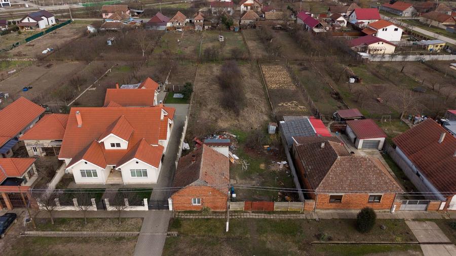 Teren intravilan de 1439 mp in Urseni Jud Timis - 2