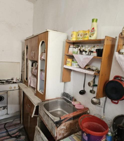 Casa de vanzare in Sf. Gheorghe zona semicentrala - 2