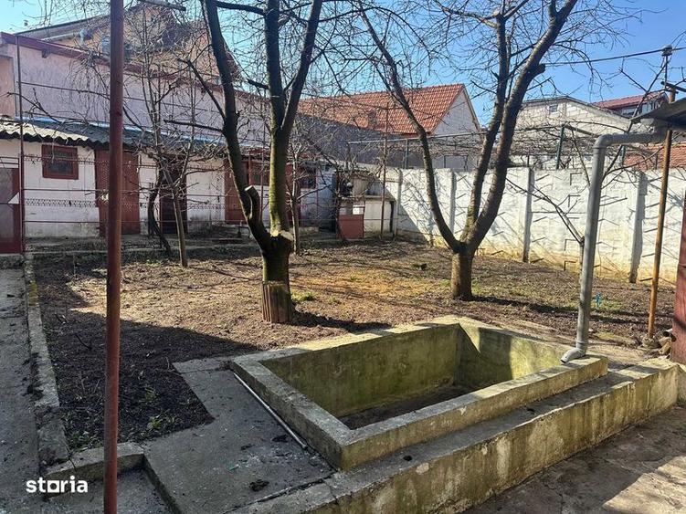 Casa singur in curte - 3 camere - teren 243 mp - zona Trei Stejari - 8