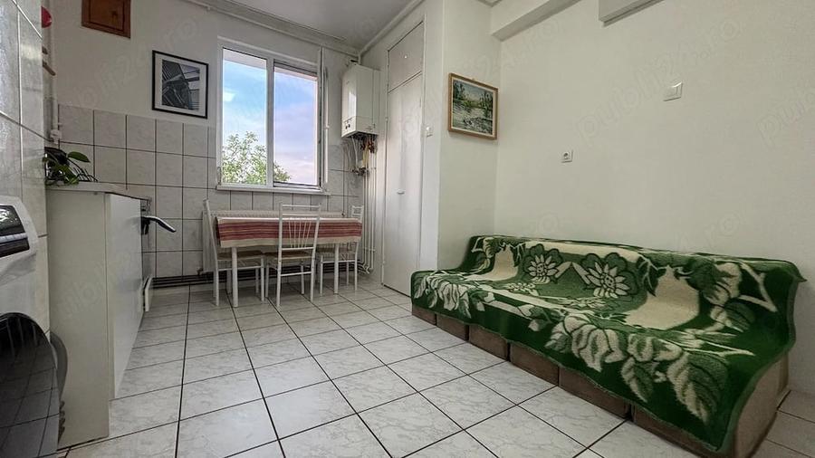Garsonieră decomandată în Gruia