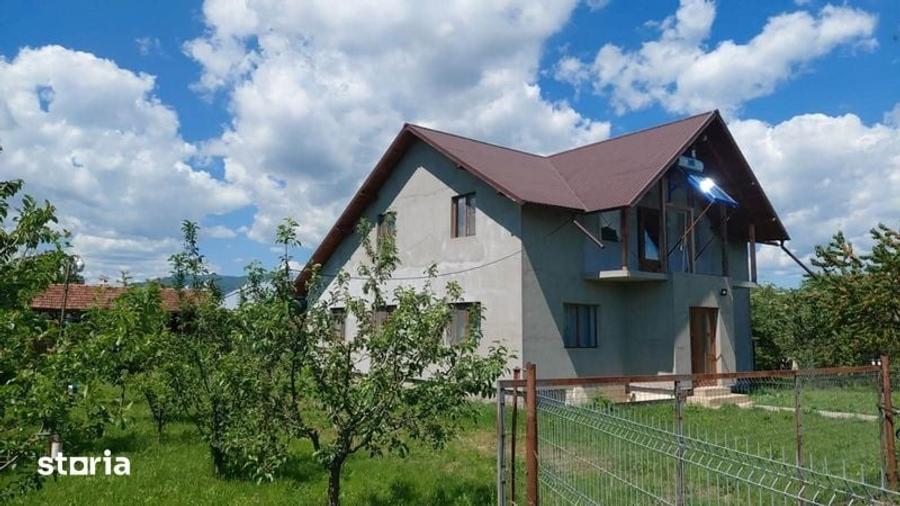 Casă cu 4 camere cu Teren 110 Mp în Brebu