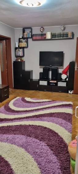 Apartament 2 camere mobilat, 50 mp, etaj 3, zona centrală Bumbești‑Jiu – gata de - 1