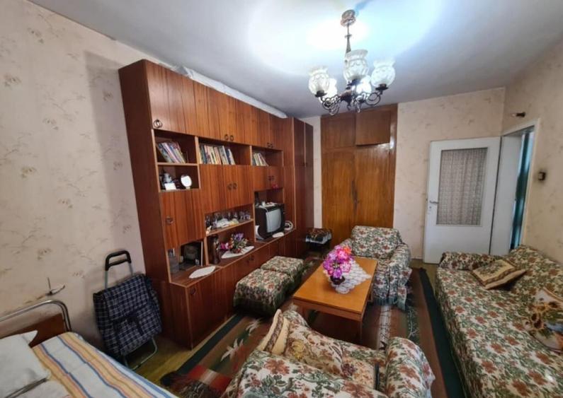 Vanzare garsoniera Dambovita - 1