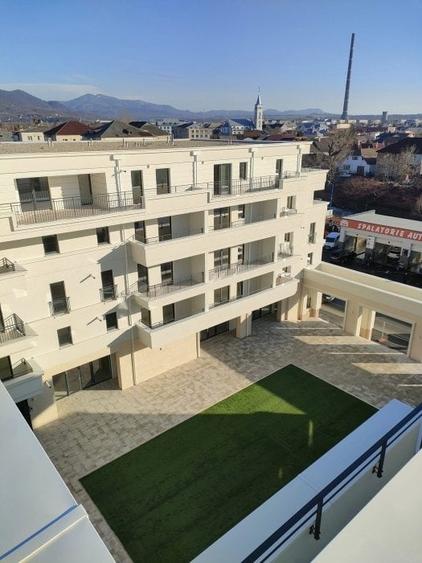 Închiriere apartament Minerilor ,2 camere etaj 1 ,loc de parcare inclus - 1