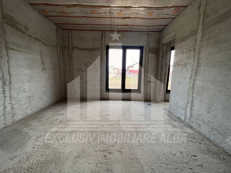 Casa individuala | Semifinisata | 105 mp | 500 mp teren | Sard - 3