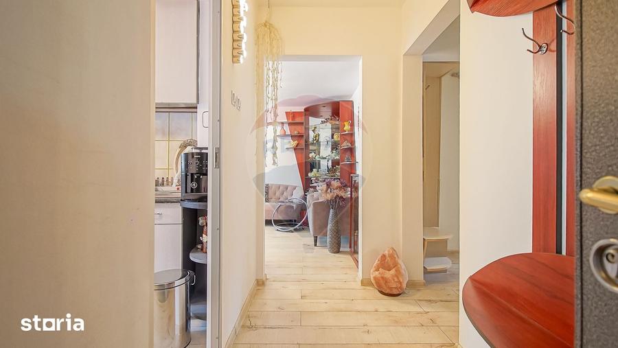 Apartament cu 3 camere în Valea Cetății