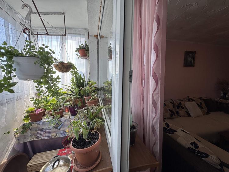 2 cam, 51 mp, etaj 7, fara imbunatatiri, str. Cornisei - 10