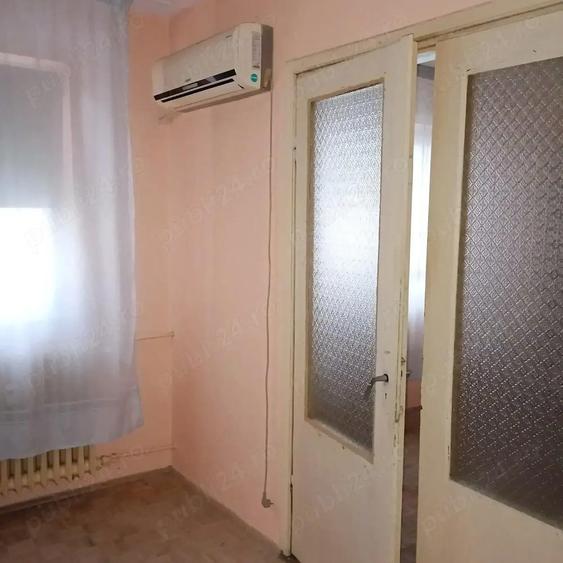 Particular Apartament 2 camere Valea Rosie - 9