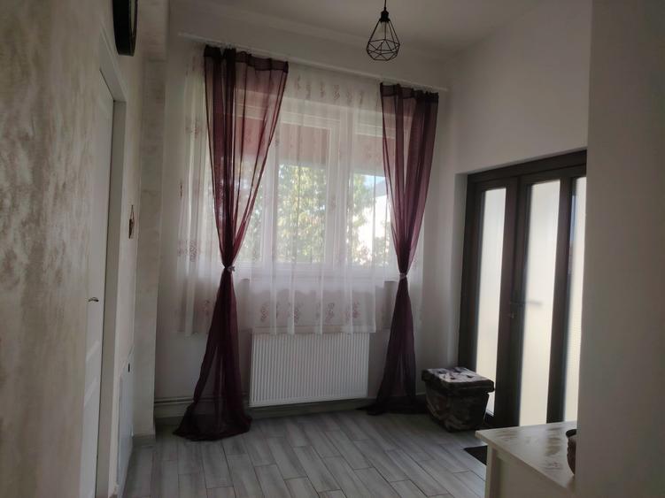 Casa spatioasa in Ghioroc, judetul Arad - 2