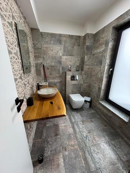 Particular  - Berceni - Miorita , 257.000 euro - 240 mp utili-1070 Euro/ mp - 29