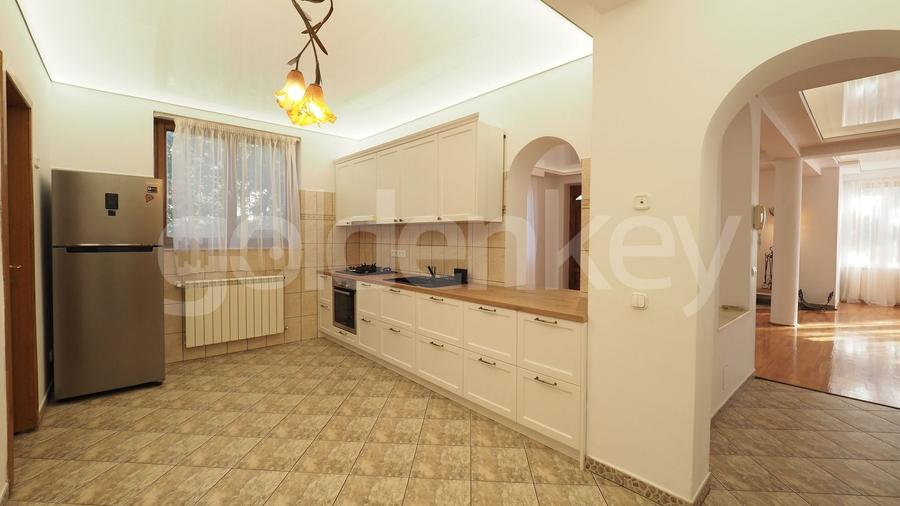 Vila individuala cu 7 camere | piscina | 1000mp teren - 5