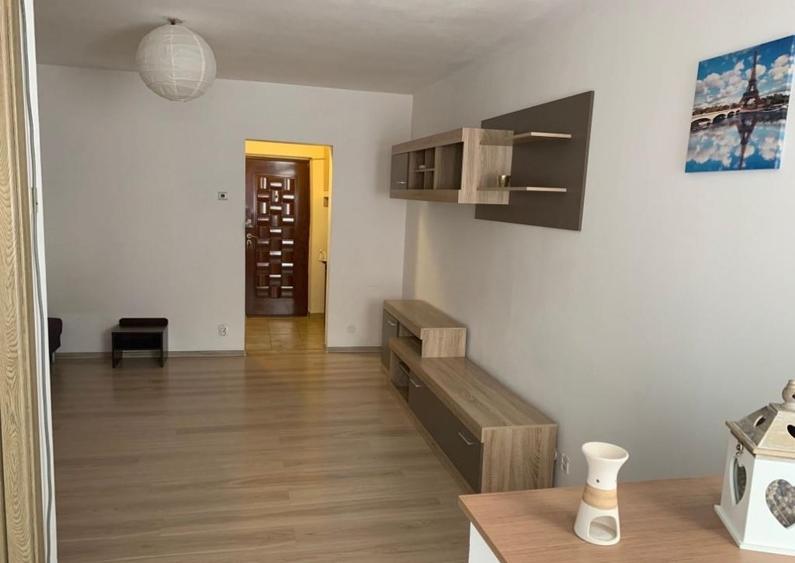 Dristor-1 min metrou, garsoniera, utilata si mobilata, et.7/10, pret negociabil - 4