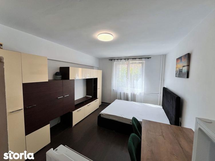 Garsoniera la prima inchiriere etaj 1 str. Cojocnei - 1