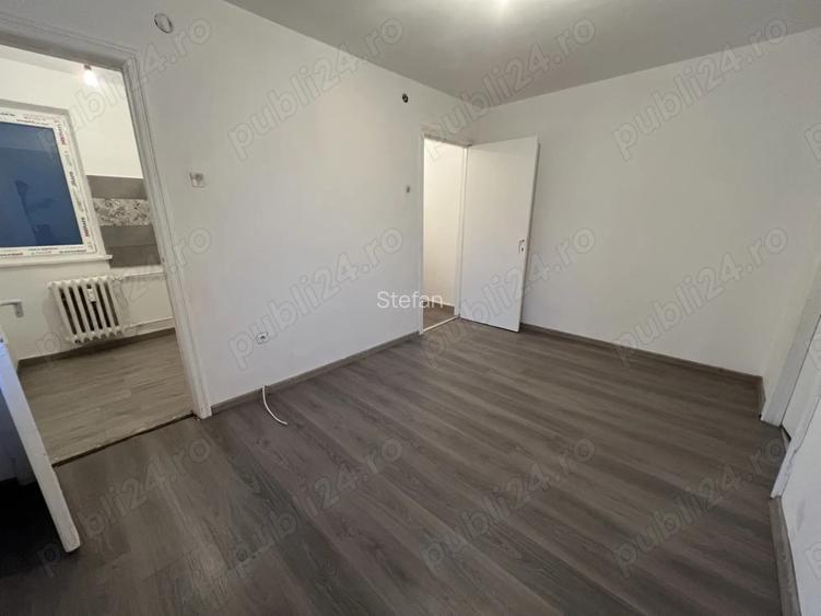 Apartament renovat semidecomandat 2 camere etaj 2 4