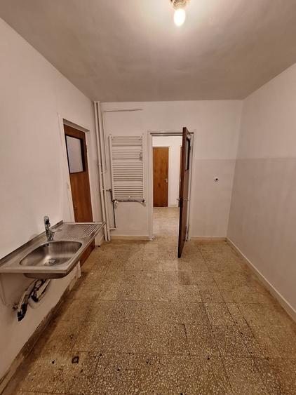 Drumul Taberei 34 - Metrou Tudor Vladimirescu, bloc reabilitat, decomandat,51 mp - 2