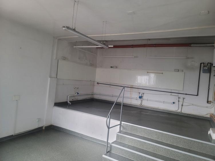 De inchiriat spatiu comercial - 1