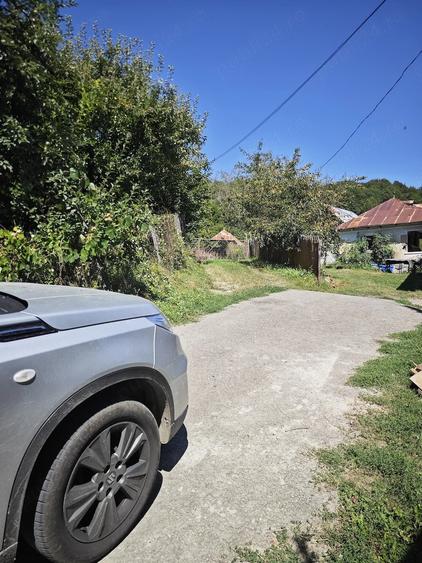 Casă cu Teren 2293 Mp în Bărbulețu