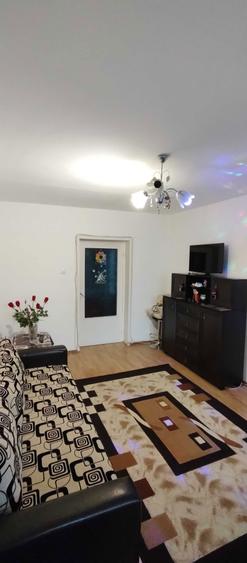 Inchiriez apartament cu 2 camere in Cartierul Triaj Brasov - 2