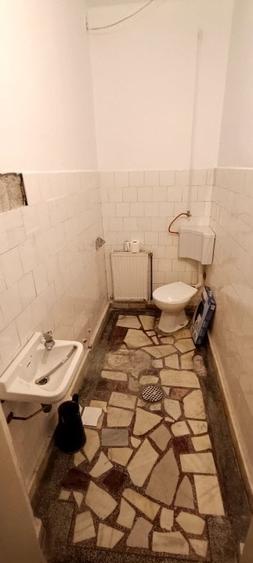 Casa sanatoasa in centrul localitatii Cristian - 3