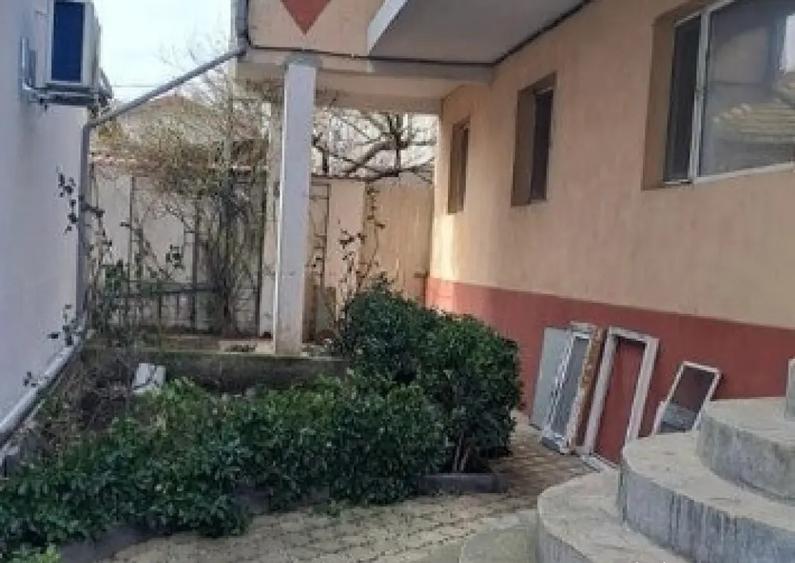 Agigea vila 8 camere de inchiriat, mobilata - 1