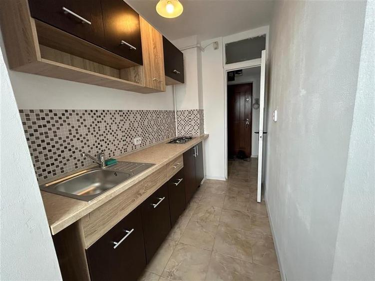 Garsoniera renovata, mobilata si utilata,  cartier Scriitorilor - 5