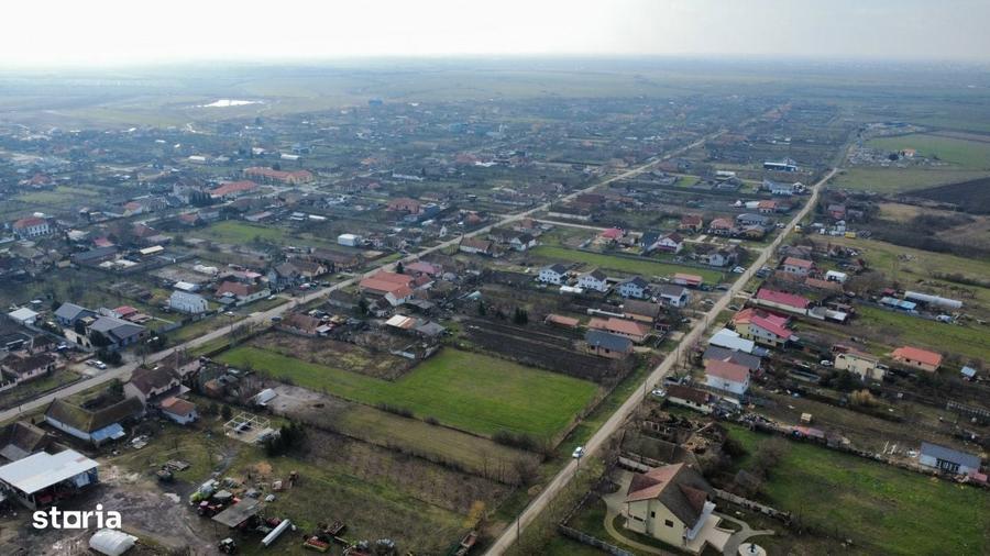 Bucovat - Vatra satului-intravilan -1095 mp- Utilitati - 2