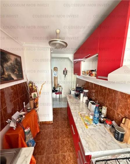 Apartament cu 3 camere, decomandat - zona Astra. - 9