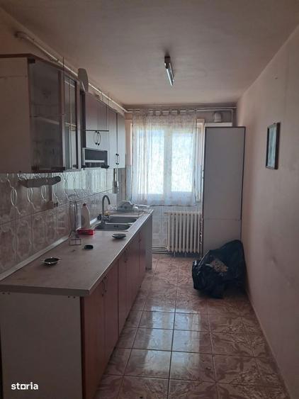 Feldioara - strada Brazilor, Apartament cu 2 camere decomandat - 52 mp - 10