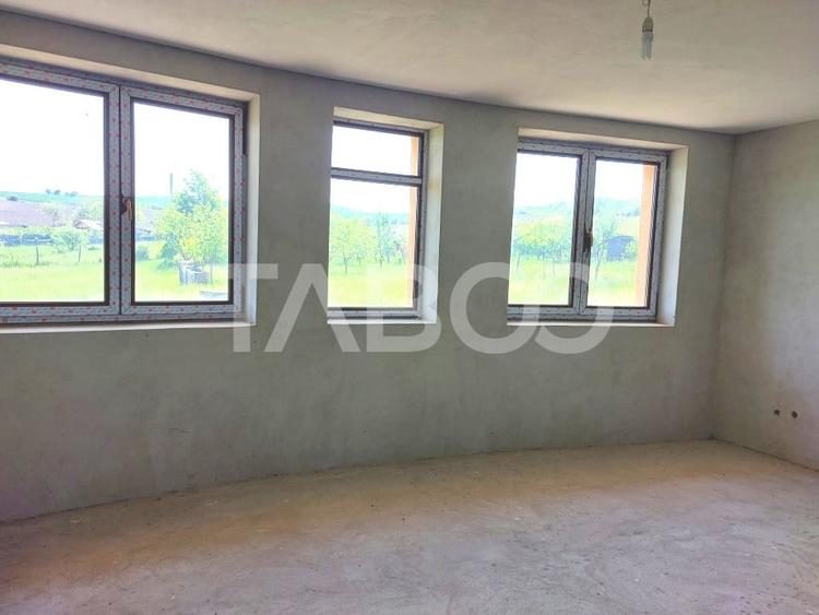 Casa individuala 5 camere cu teren 2000 mp Sura Mare Hamba Sibiu - 9