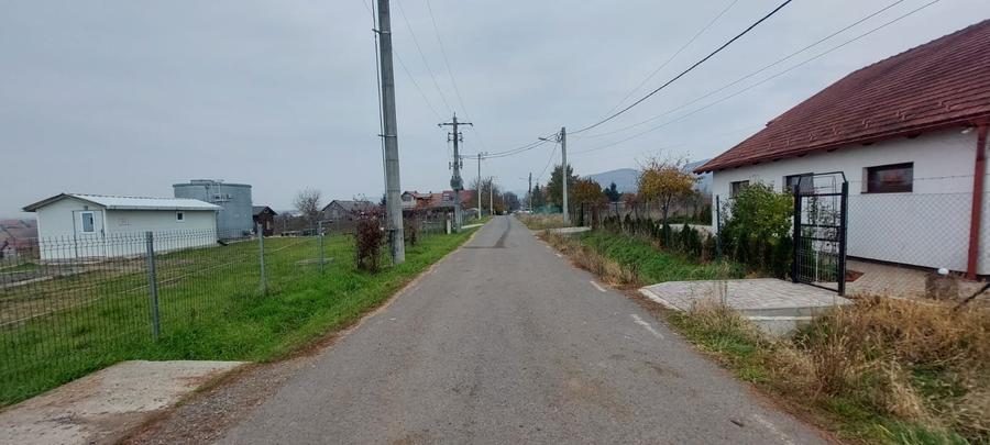 Imobilstar vinde teren pentru case in Ernei - 5