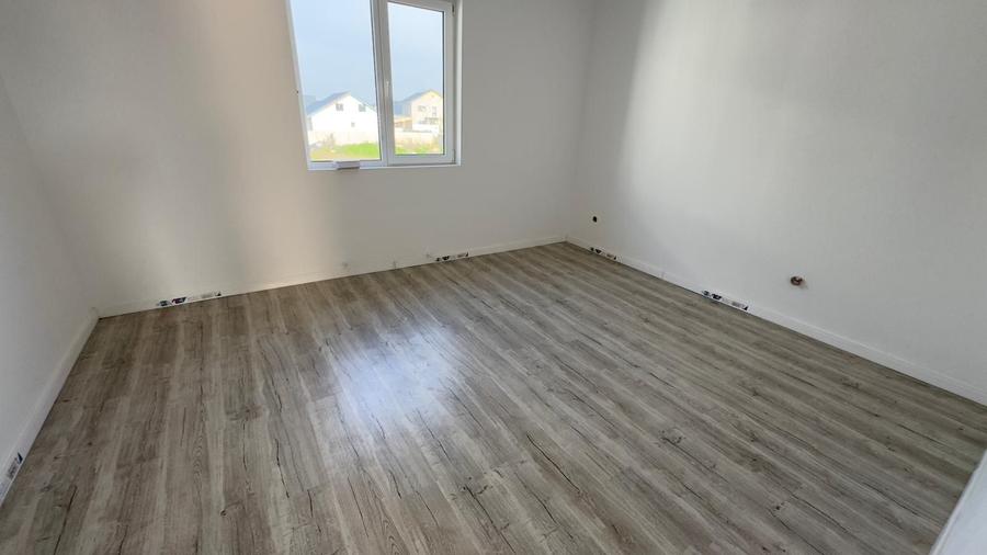 CASA INDIVIDUALA, 5 CAMERE, NOU, TOATE UTILITATILE, COMISION 0% - 7