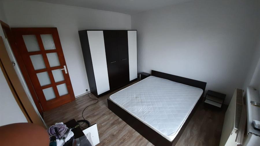 Inchiriez apartament 2 camere decomandat - 4
