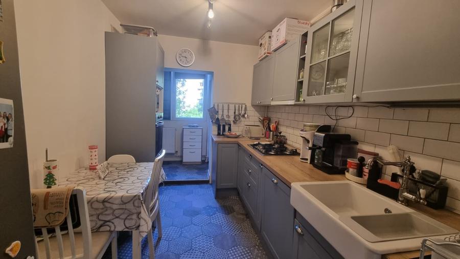Apartament 4 camere, centrală proprie, parcare, 5 min metrou Apărătorii Patriei - 21