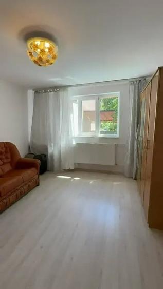 Casa individuala, gradina,  piscina, foisor, locuri de parcare - 7