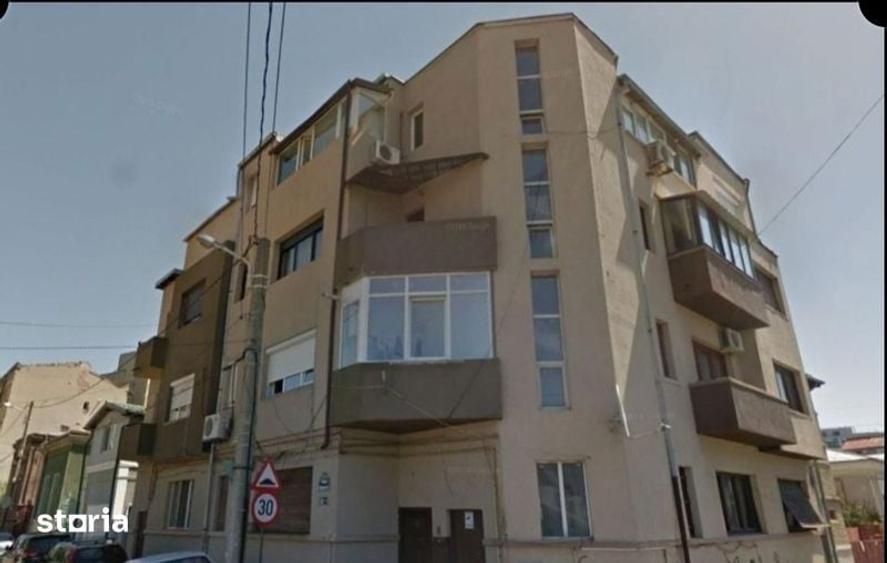 Vand Camere Demisol si Mansarda (punct de reper Stirbei Voda) - 1