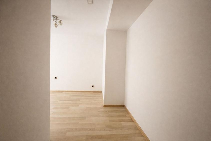 CORESI Complex ISARAN apartament 3 camere etaj 5 cu loc de parcare - 8