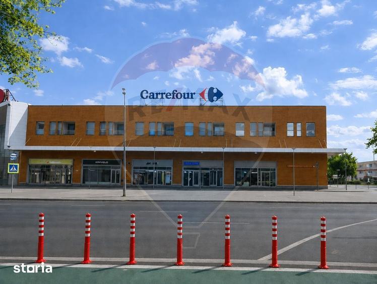 Spațiu comercial, de 92.12 mp, în Republicii