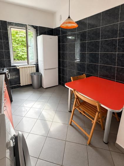 Apartament cu 2 camere decomandat, mobilat în Aviației