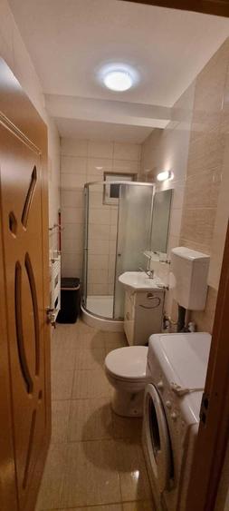 Apartament cu 2 camere semidecomandat în Girocului