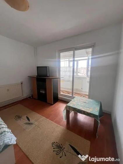 Apartament cu 2 camere decomandat în Mazepa 1