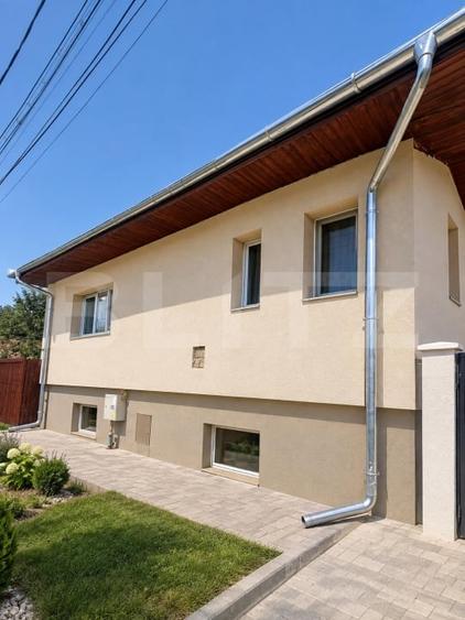 Casă individuală cu 3 camere cu Canalizare în Cristești