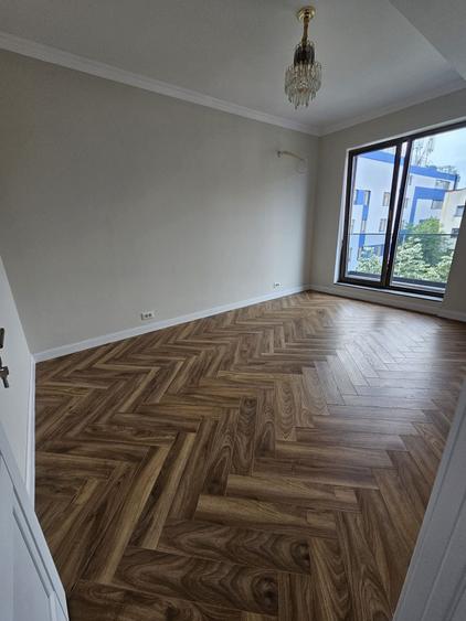 Apartament cu 2 camere decomandat în Băneasa