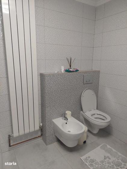 Casă cu 4 camere cu Teren 270 Mp în Central