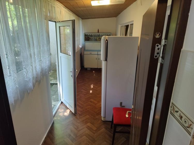 Apartament cu 2 camere semidecomandat în 1 Mai
