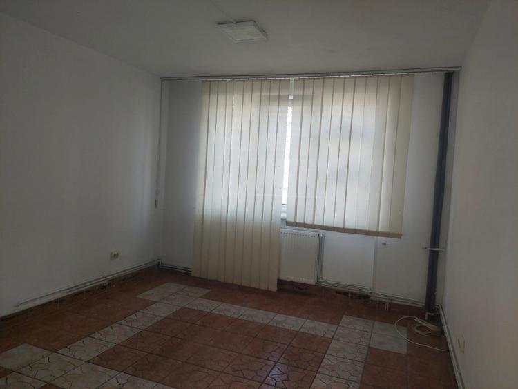 Spațiu comercial, de 55 mp, în Județean
