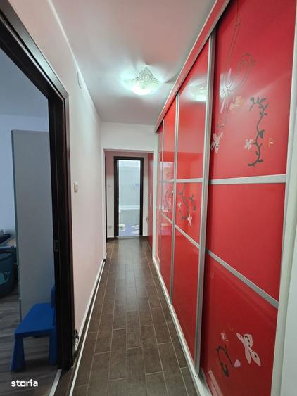 Apartament cu 3 camere decomandat, mobilat în Sălăjan